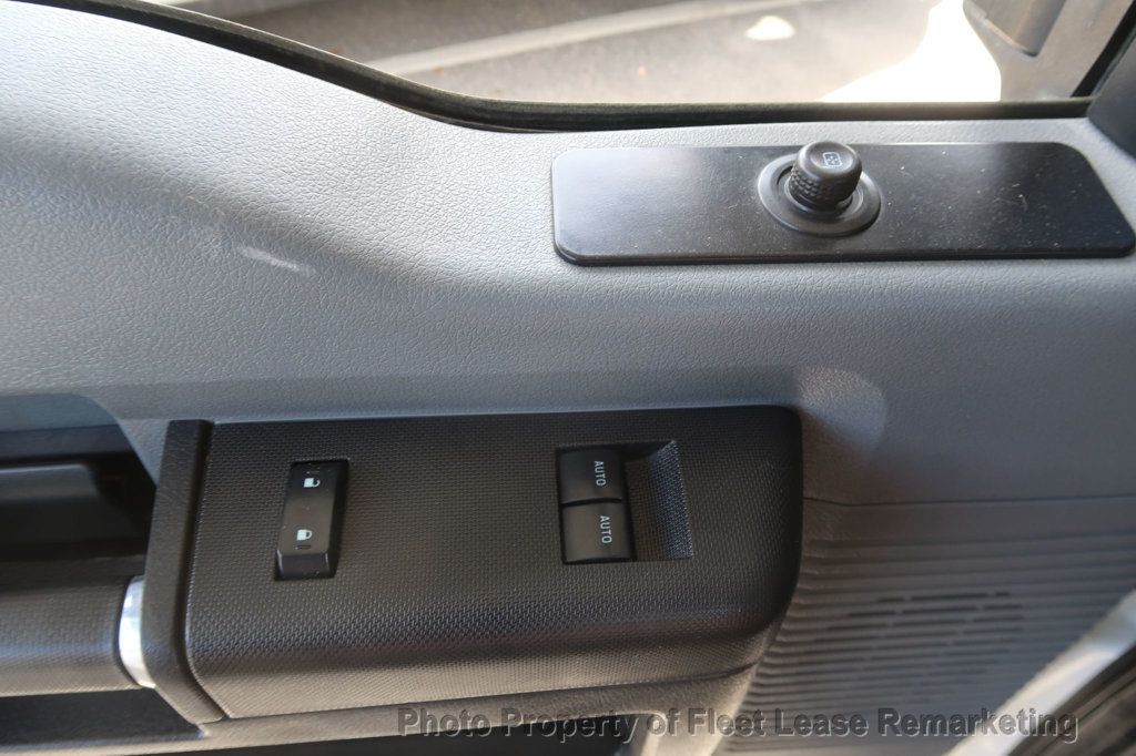 2016 Ford Super Duty F-250 SRW F250SD 2WD Reg Cab Utility - 23007100 - 27