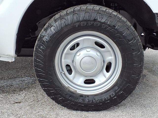 2016 Ford Super Duty F-250 SRW Super Cab 8' Utility Truck - 23082546 - 29