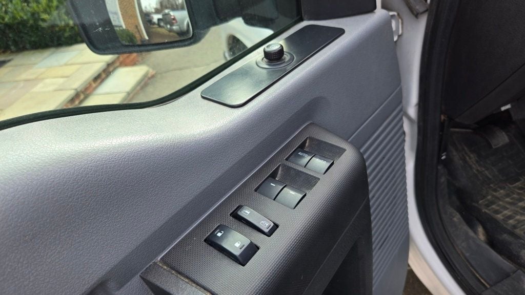 2016 Ford Super Duty F-250 SRW XL - 22957719 - 10