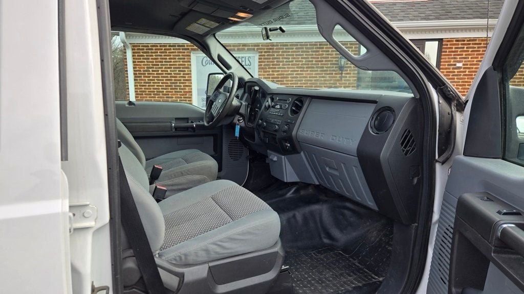 2016 Ford Super Duty F-250 SRW XL - 22957719 - 17