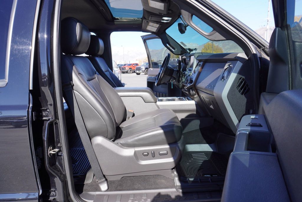 2016 Ford SUPER DUTY F-350 LARIAT - 22935835 - 23