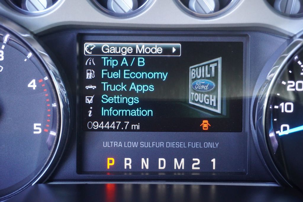 2016 Ford SUPER DUTY F-350 LARIAT - 22935835 - 29