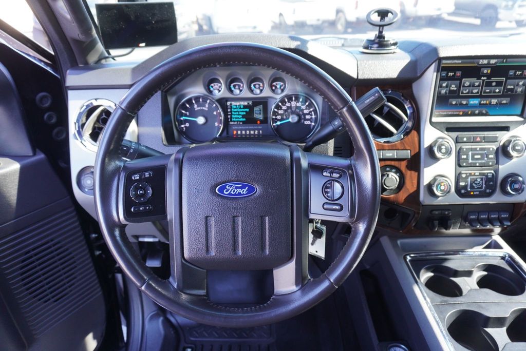 2016 Ford SUPER DUTY F-350 LARIAT - 22935835 - 30