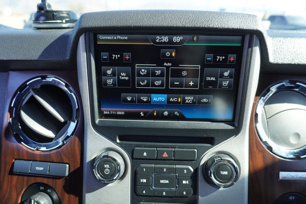 2016 Ford SUPER DUTY F-350 LARIAT - 22935835 - 35