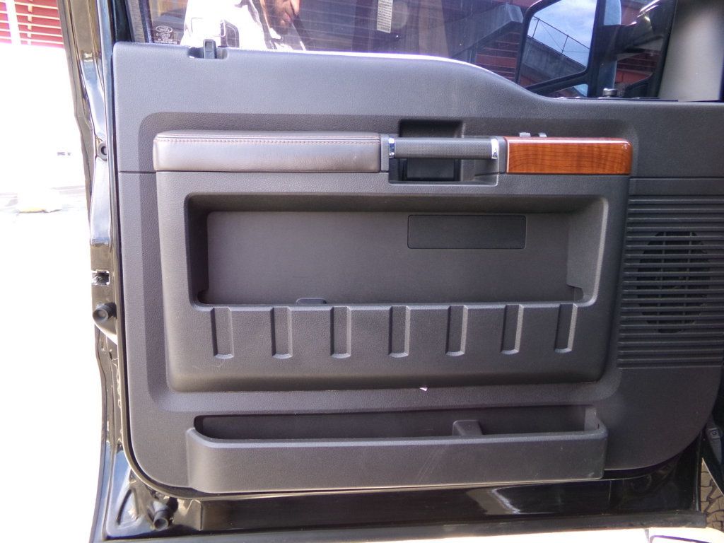 2016 Ford Super Duty F-350 DRW 4WD Crew Cab 172" King Ranch - 22974393 - 10