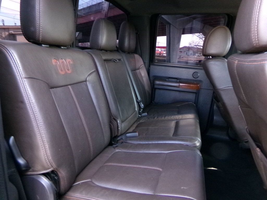 2016 Ford Super Duty F-350 DRW 4WD Crew Cab 172" King Ranch - 22974393 - 13