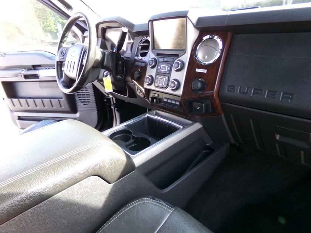2016 Ford Super Duty F-350 DRW 4WD Crew Cab 172" Lariat - 22963620 - 14