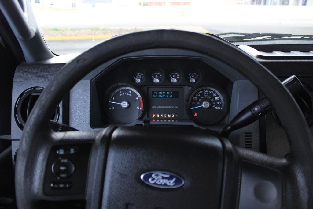 2016 Ford Super Duty F-350 DRW 4WD Crew Cab 172" XL - 23045123 - 10