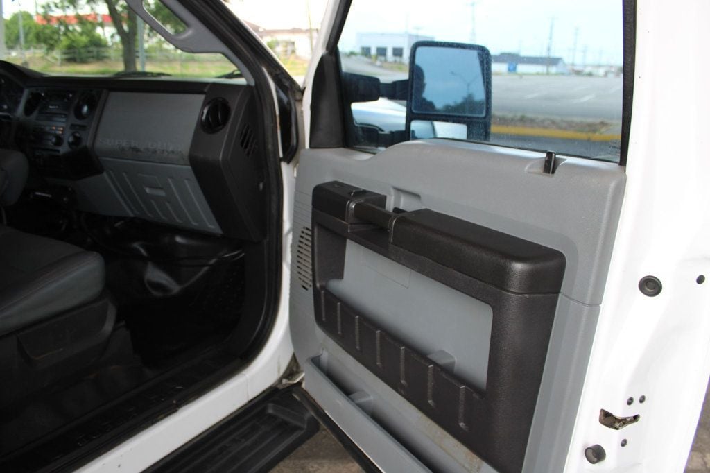 2016 Ford Super Duty F-350 DRW 4WD Crew Cab 172" XL - 23045123 - 17