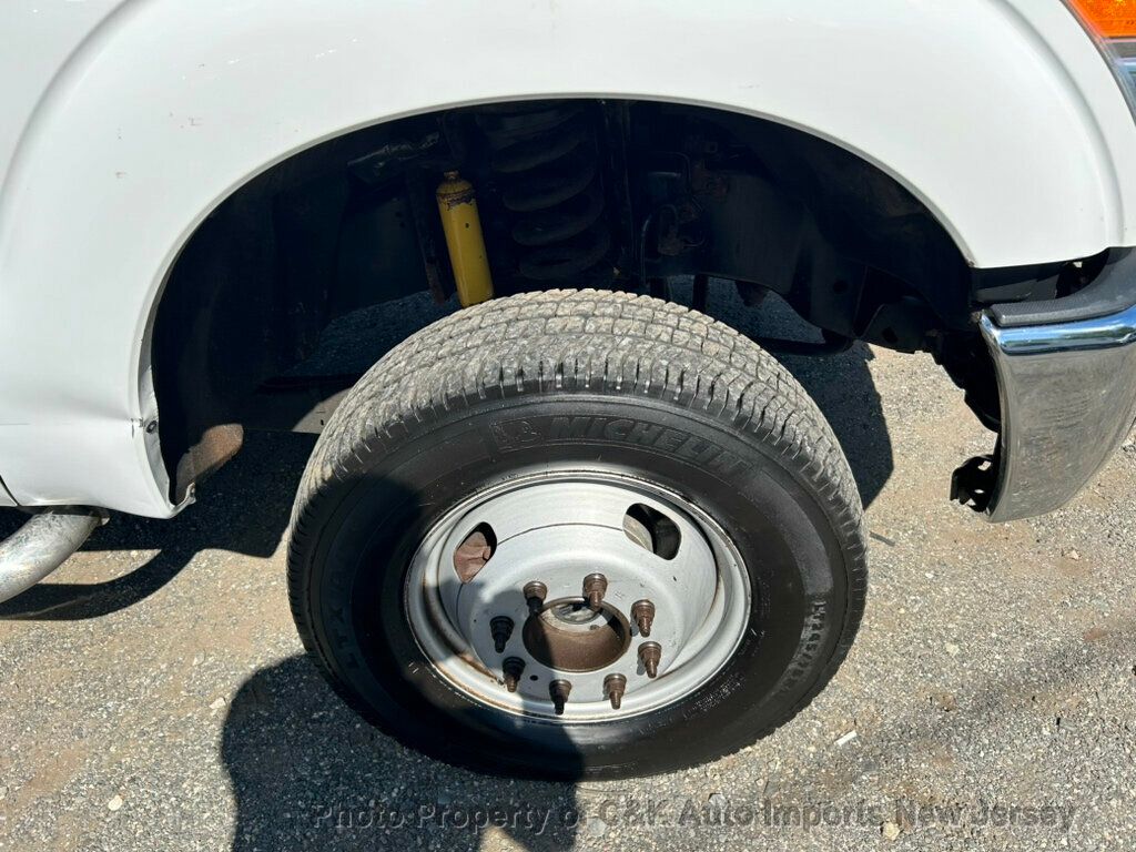 2016 Ford F-350 photo 35