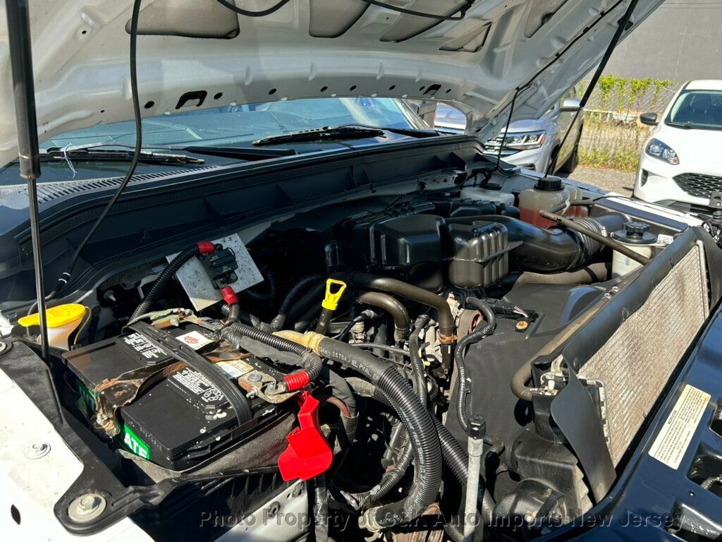 2016 Ford F-350 photo 36