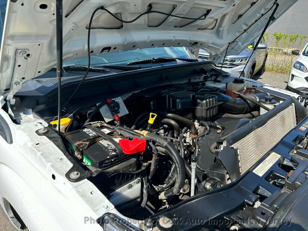 2016 Ford F-350 photo 37