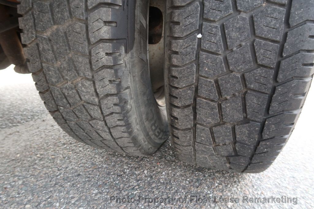 2016 Ford Super Duty F-350 DRW Cab-Chassis F350SD 2WD Reg Cab 12' Flatbed Rack DRW - 22995798 - 23