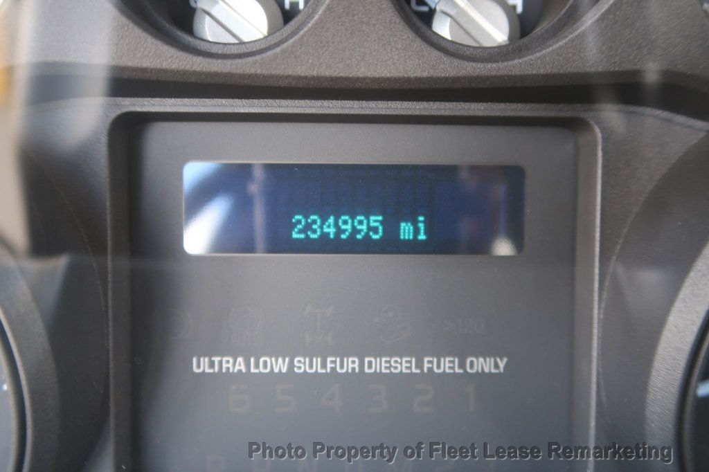 2016 Ford Super Duty F-350 DRW Cab-Chassis F350SD 2WD Reg Cab 12' Flatbed Rack DRW - 22995798 - 31