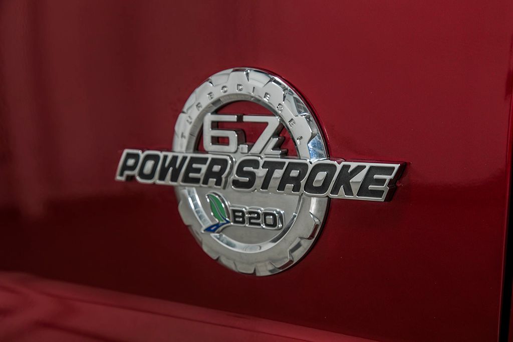 2016 Ford Super Duty F-350 SRW 4WD Crew Cab 172" Lariat - 16192471 - 10