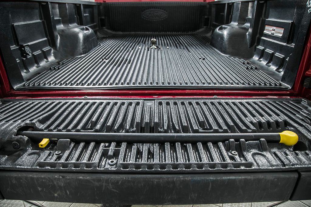 2016 Ford Super Duty F-350 SRW 4WD Crew Cab 172" Lariat - 16192471 - 15