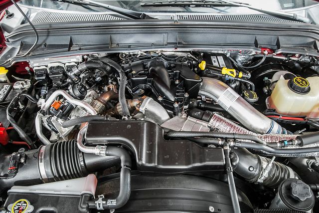 2016 Ford Super Duty F-350 SRW 4WD Crew Cab 172" Lariat - 16192471 - 21