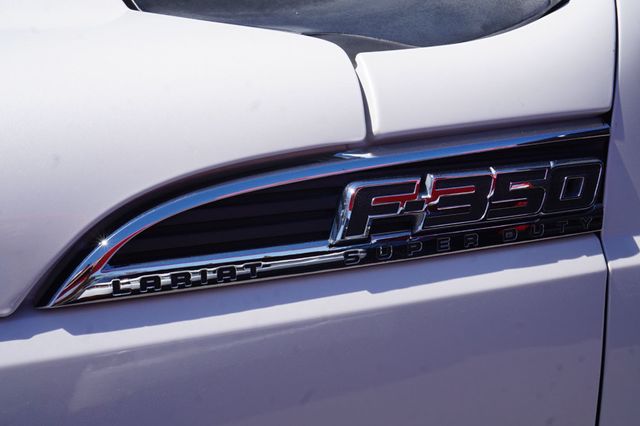 2016 Ford Super Duty F-350 SRW LARIAT, DIESEL, 4X4, PREMIUM WHEELS, RUNNING BOARDS, TOW PKG - 23004941 - 10