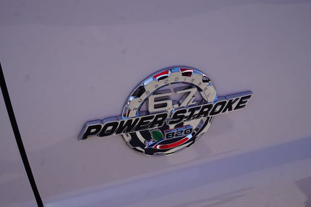 2016 Ford Super Duty F-350 SRW LARIAT, DIESEL, 4X4, PREMIUM WHEELS, RUNNING BOARDS, TOW PKG - 23004941 - 11