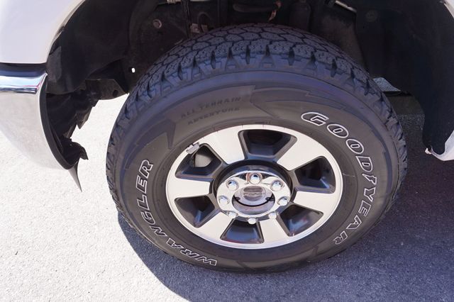 2016 Ford Super Duty F-350 SRW LARIAT, DIESEL, 4X4, PREMIUM WHEELS, RUNNING BOARDS, TOW PKG - 23004941 - 12