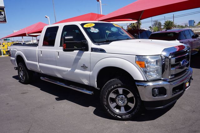 2016 Ford Super Duty F-350 SRW LARIAT, DIESEL, 4X4, PREMIUM WHEELS, RUNNING BOARDS, TOW PKG - 23004941 - 1