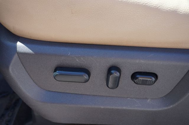 2016 Ford Super Duty F-350 SRW LARIAT, DIESEL, 4X4, PREMIUM WHEELS, RUNNING BOARDS, TOW PKG - 23004941 - 22