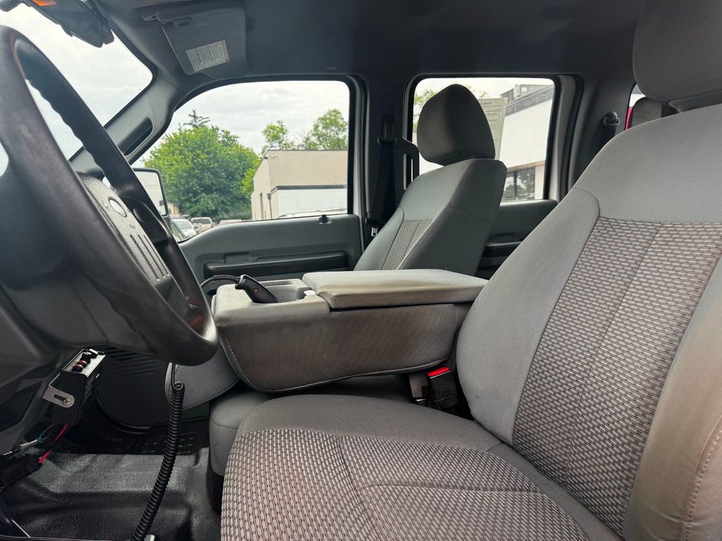 2016 Ford Super Duty F-350 SRW XL - 23045877 - 11