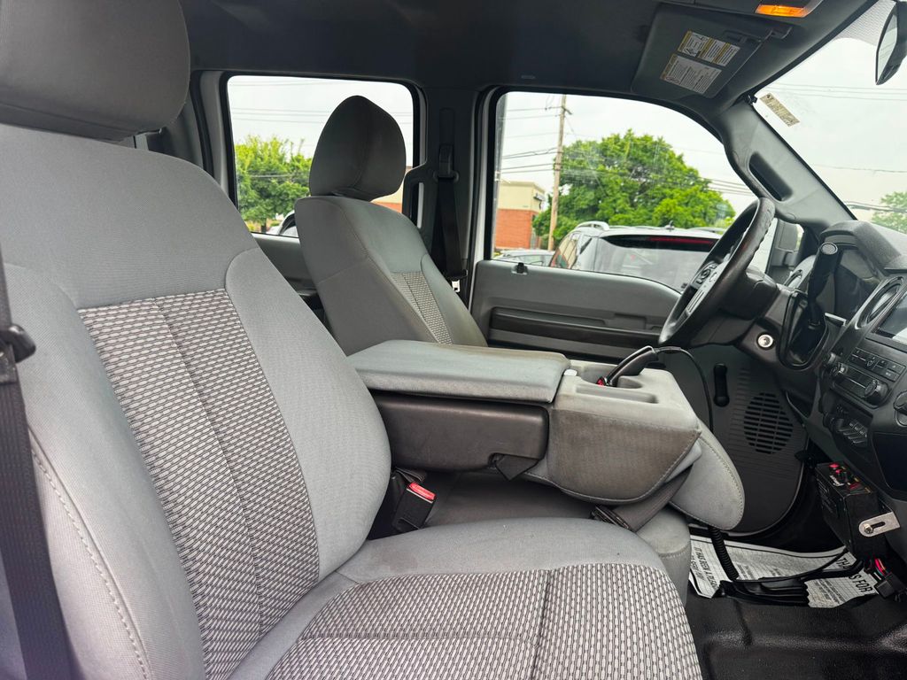 2016 Ford Super Duty F-350 SRW XL - 23045877 - 13