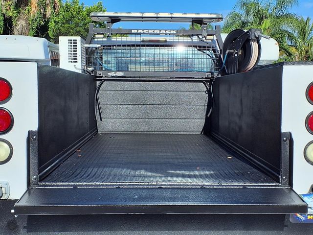 2016 Ford Super Duty F-350 SRW Cab-Chassis 8' Utility Truck - 23068558 - 19