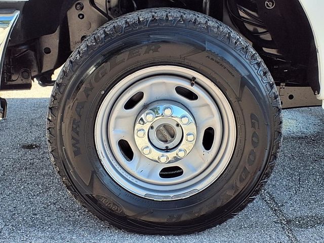 2016 Ford Super Duty F-350 SRW Cab-Chassis 8' Utility Truck - 23068558 - 41