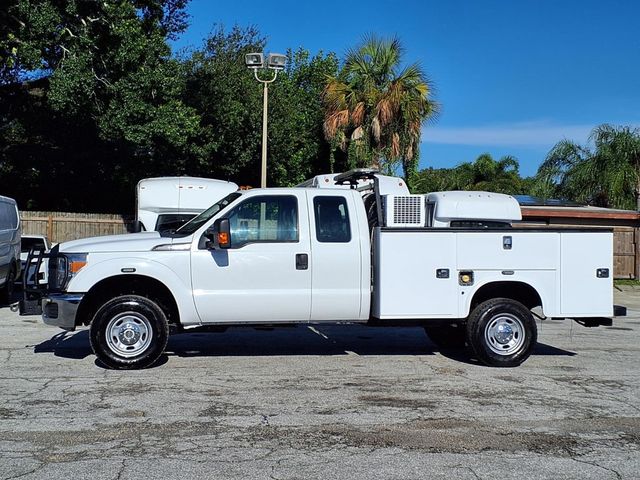 2016 Ford Super Duty F-350 SRW Cab-Chassis 8' Utility Truck - 23068558 - 5