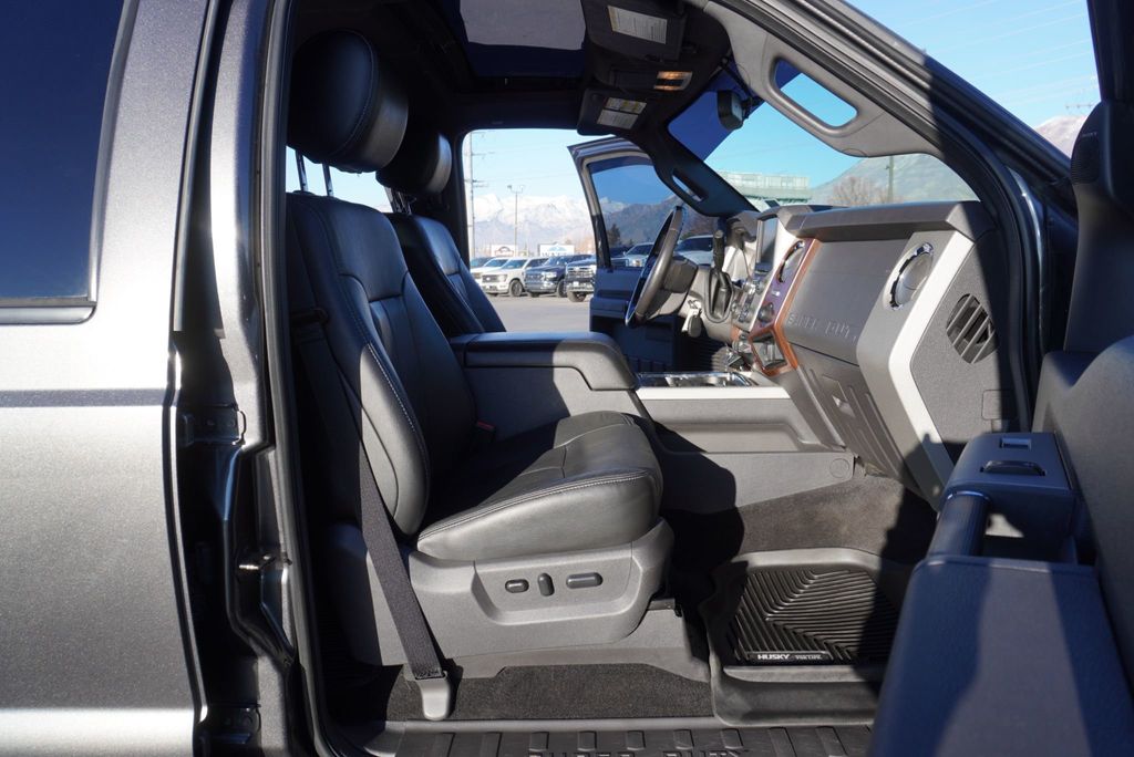 2016 Ford SUPER DUTY F-450 LARIAT - 22960355 - 25