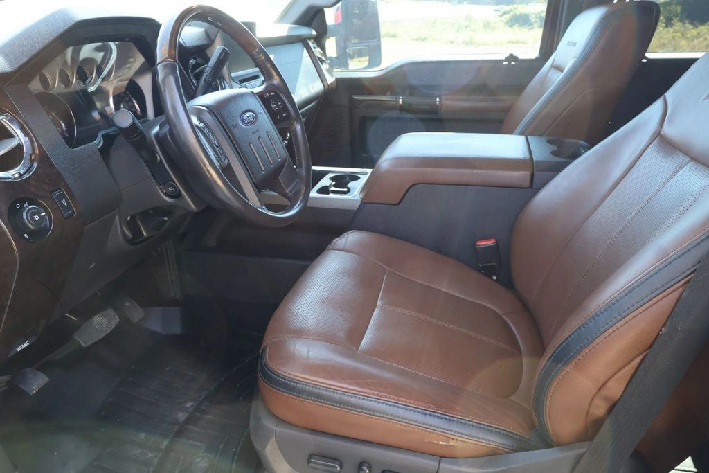 2016 Ford Super Duty F-450 DRW F-450 LARIAT, 6.7L V8 DIESEL, PLATINUM PKG, NAVI, REMOTE START!! - 22911038 - 9