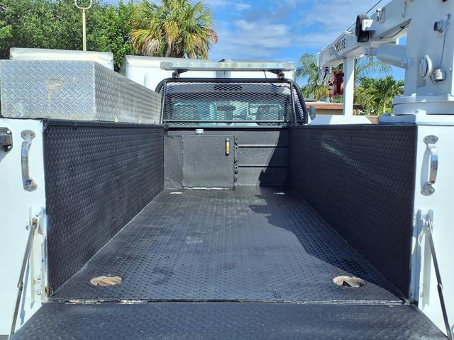 2016 Ford Super Duty F-450 DRW Cab-Chassis 11' Utility truck w/Crane - 23035141 - 18