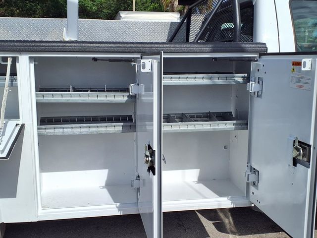 2016 Ford Super Duty F-450 DRW Cab-Chassis 11' Utility truck w/Crane - 23035141 - 24