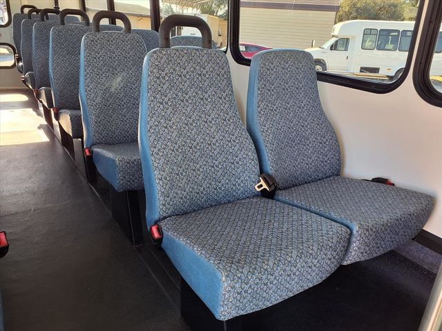 2016 Ford Super Duty F-550 DRW 23 Passenger Shuttle Bus w/Wheelchair - 22941142 - 16