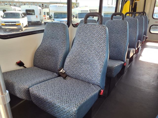 2016 Ford Super Duty F-550 DRW 23 Passenger Shuttle Bus w/Wheelchair - 22941142 - 17