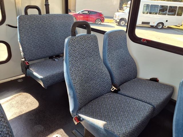 2016 Ford Super Duty F-550 DRW 23 Passenger Shuttle Bus w/Wheelchair - 22941142 - 19