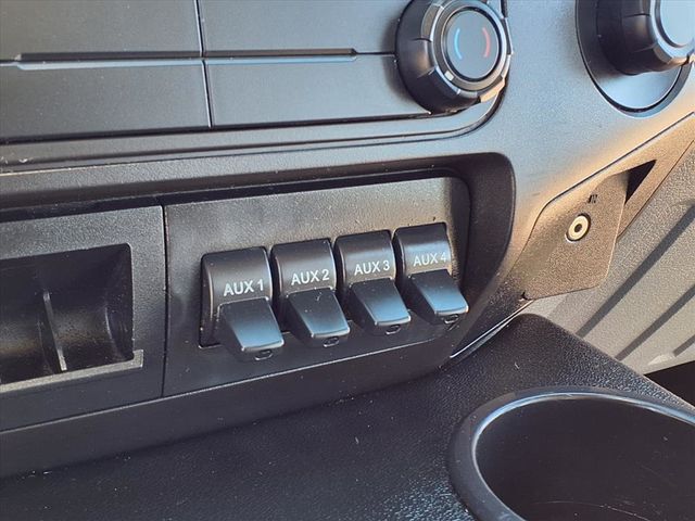 2016 Ford Super Duty F-550 DRW 23 Passenger Shuttle Bus w/Wheelchair - 22941142 - 34