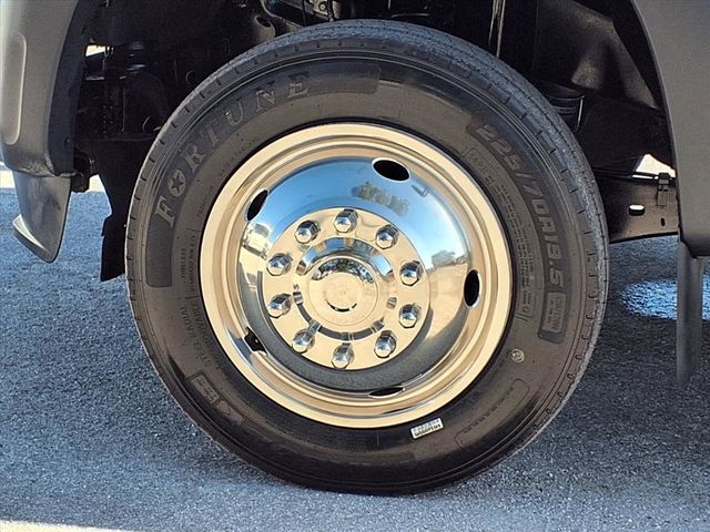 2016 Ford Super Duty F-550 DRW 23 Passenger Shuttle Bus w/Wheelchair - 22941142 - 47