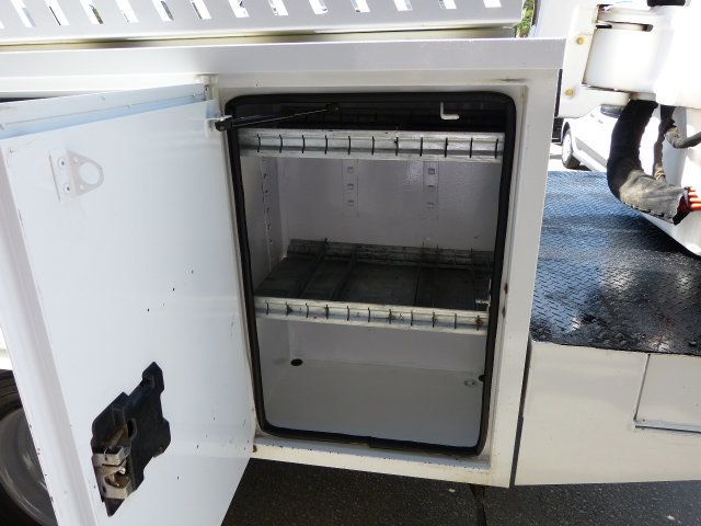 2016 Ford Super Duty F-550 DRW 6.7L V8 TURBO DIESEL*XL*4WD*REG CAB*"ALTEC" 37' INSULATED BUCKET - 22973550 - 16