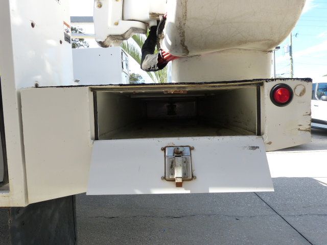 2016 Ford Super Duty F-550 DRW 6.7L V8 TURBO DIESEL*XL*4WD*REG CAB*"ALTEC" 37' INSULATED BUCKET - 22973550 - 17