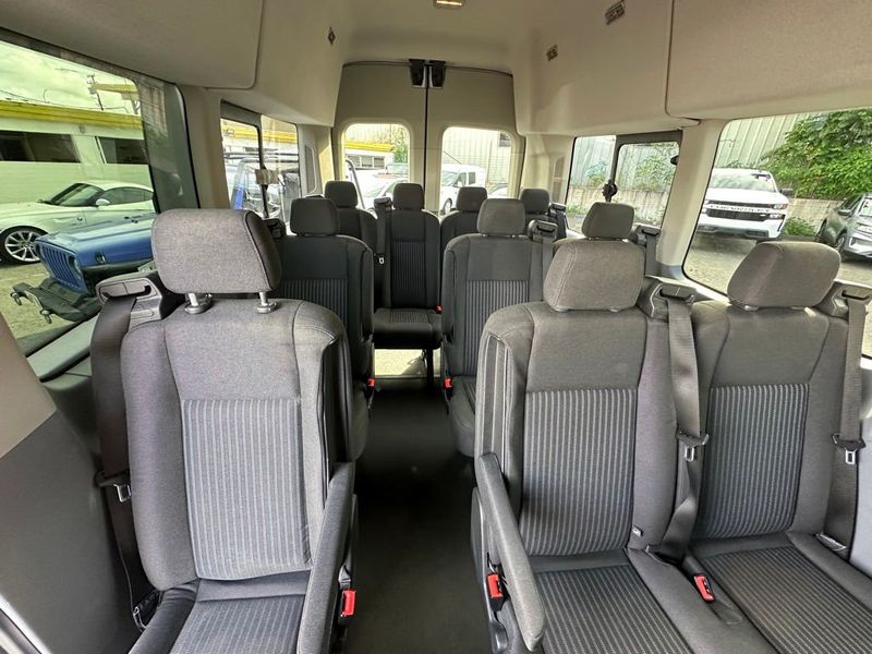 2016 Ford Transit XLT photo 12