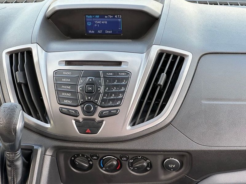 2016 Ford Transit XLT photo 15