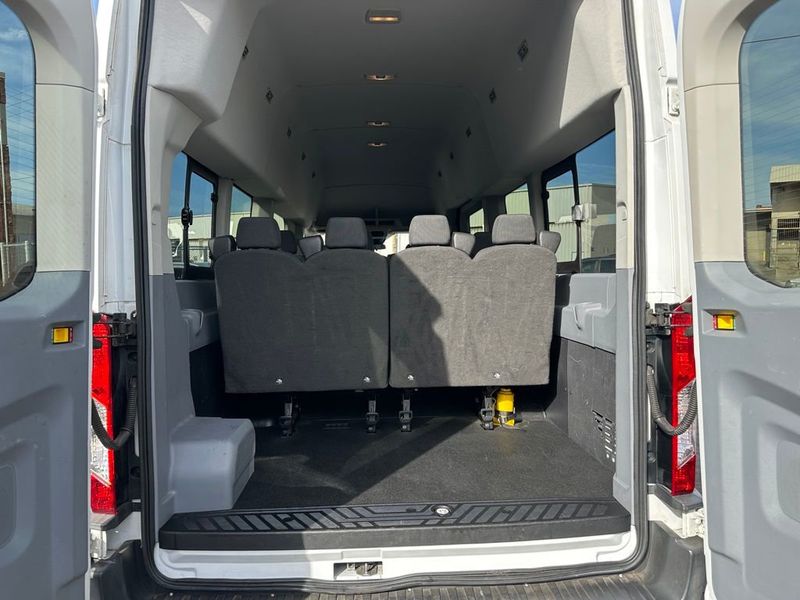 2016 Ford Transit XLT photo 19
