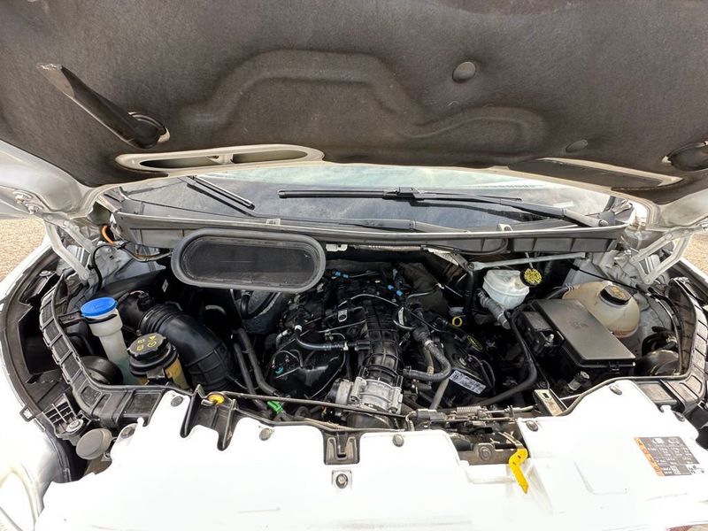 2016 Ford Transit XLT photo 20