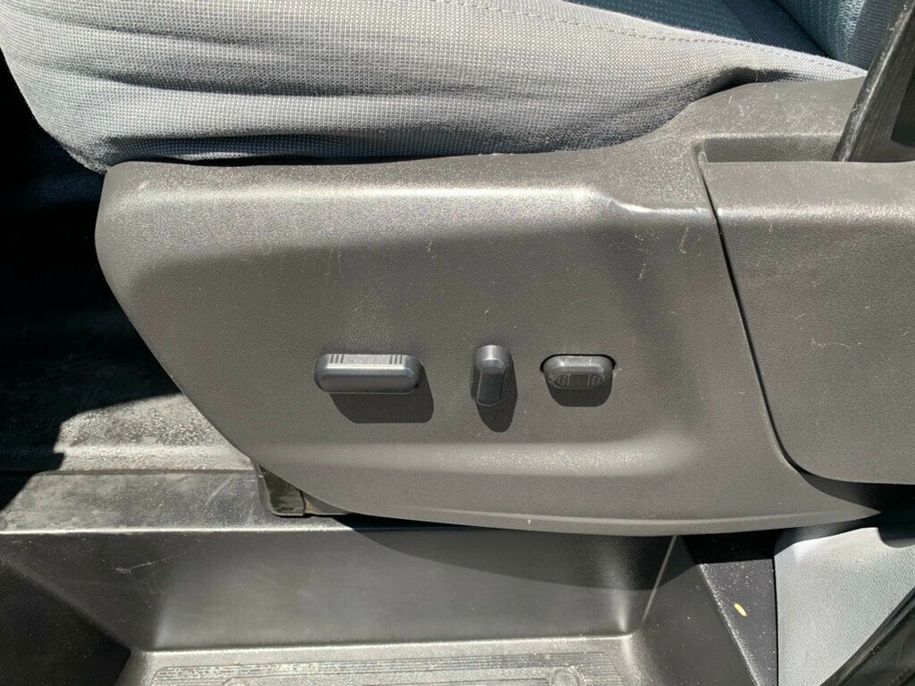 2016 Ford Transit Cargo Van T-150 130" Low Rf 8600 GVWR Sliding RH Dr - 23059357 - 33