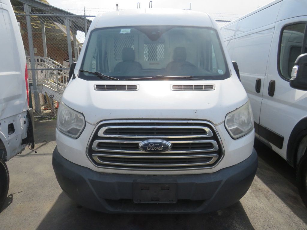 Ford Transit photo 2