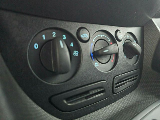 2016 Ford Transit Connect LWB XL - 22946188 - 25