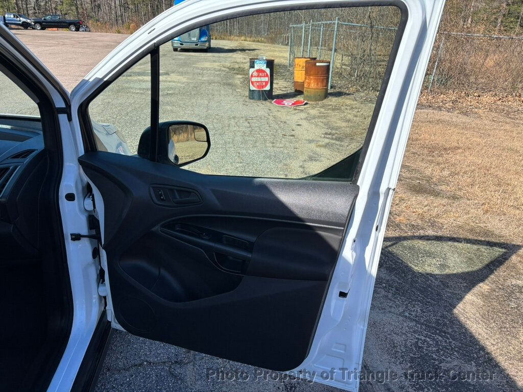 2016 Ford TRANSIT CONNECT JUST 17k MILES! LONG WHEELBASE +REAR LIFT GATE! FINANCE OR LEASE! - 22973005 - 32